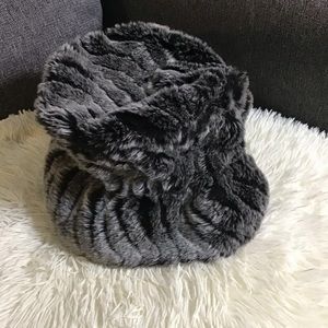 PARKHURST FAUX FUR HAT PREOWNED